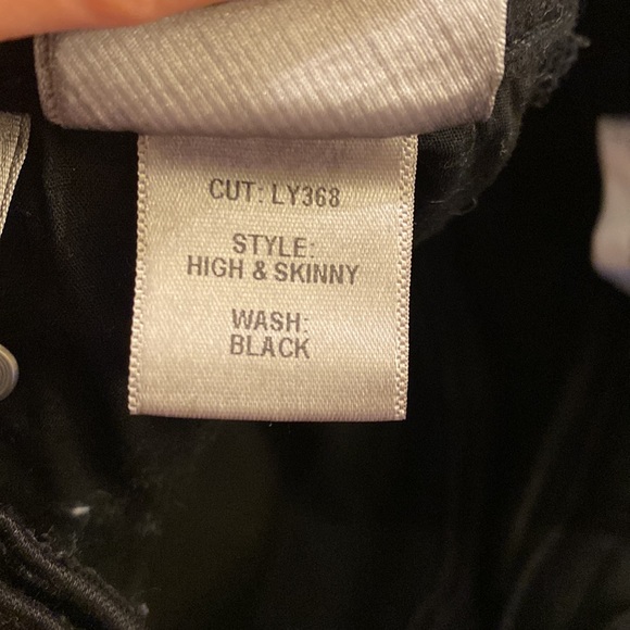 Reformation high & skinny size 24 rich black wash color - Picture 12 of 12